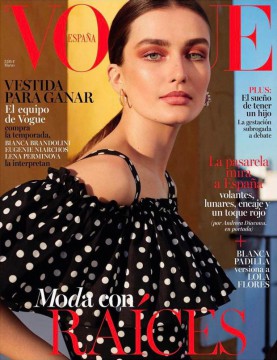 Cine este Andreea Diaconu, fotomodelul care a defilat pentru Victoria Secret