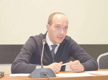Deputatul Robert Boroianu anunţă moţiunea de cenzură împotriva Guvernului