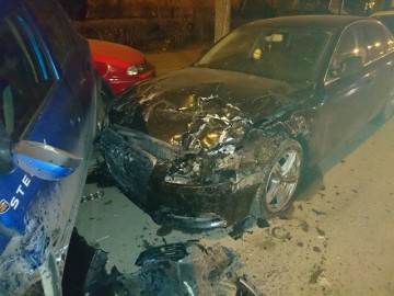 Accident rutier pe Mircea: doi şoferi, transportaţi la spital!