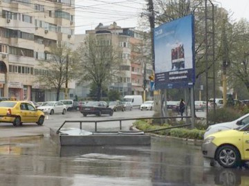 Regulamentul de PUBLICITATE este GATA. Se INTERZIC reclamele pe spațiile verzi