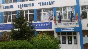 Asociația Elevilor din Constanța solicită demiterea directoarei Liceului Traian!