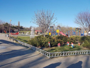 RAEDPP Constanța caută serviciu de întreținere a toaletelor ecologice din „Țara Piticilor”