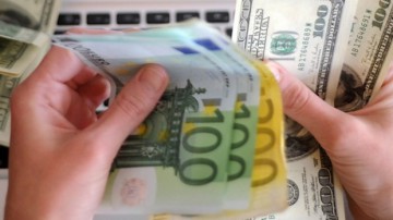 Curs valutar BNR, luni, 30 decembrie 2024. Euro și dolarul pierd teren în fața leului. Update