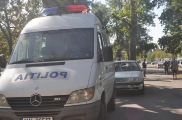 Trei minori din Lumina au demontat fereastra unui magazine, să fure ţigări!