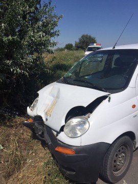 ACCIDENT GRAV la Capidava: a intrat cu mașina în copac!