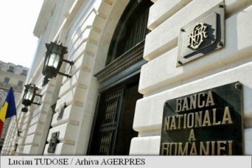 Bancnotele şi monedele cu noua stemă a ţării au fost lansate luni pe piaţă de către Banca Naţională