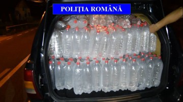 2.000 de litri de alcool etilic, transportaţi fără documente de provenienţă, confiscaţi de poliţişti
