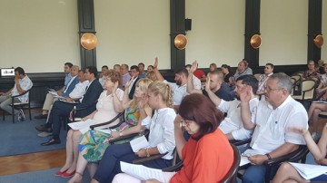 Asociația Elevilor Constanța: „Neglijența primarului Decebal Făgădău față de adoptarea burselor școlare va aduce pagube pentru mii de elevi!”