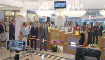 Premierul: Principala problemă a turismului este instabilitatea personalului
