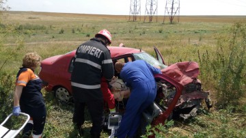 Accident rutier la Sibioara: şoferul ERA BEAT CRIŢĂ, o femeie A MURIT!