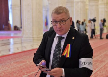 Florin Roman: Proiectul de lege prin care cerem interzicerea societăţilor cu acţiuni la purtător este similar celui german