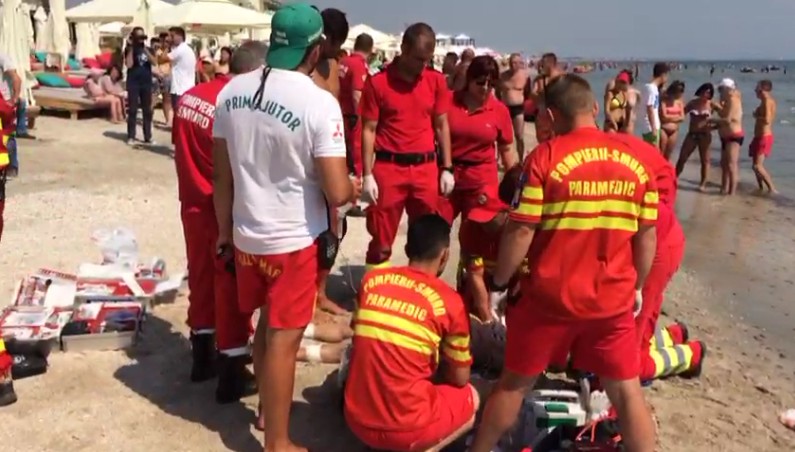 ALERTĂ. Două persoane, ÎN PERICOL DE ÎNEC la Jupiter, un copil SALVAT la Mamaia!