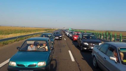 Mini-vacanța de Ziua Marinei a adus calvarul pe șosele: „Am făcut șase ore de la București la Constanța!”