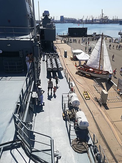 Bătrânul submarin „Delfinul” și armamentul militar, atracțiile de la Ziua Porților Deschise, din Portul Militar Constanța