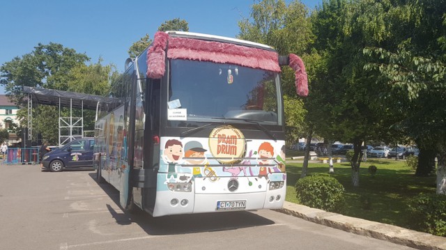 DRAM DRUM = zâmbete pentru suflete vesele şi triste
