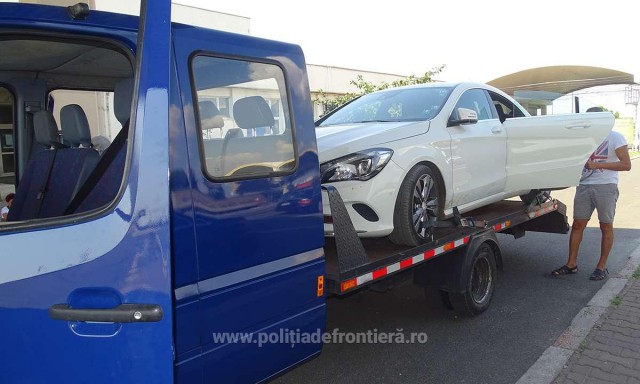 Mercedes căutat de Poliția din Spania, găsit la graniță