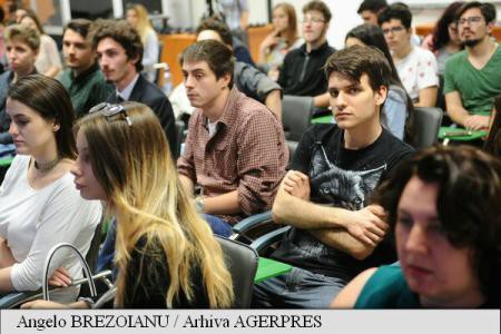 Program de Internship pentru 160 de studenți, organizat de KMG International pe platformele Petromidia și Vega
