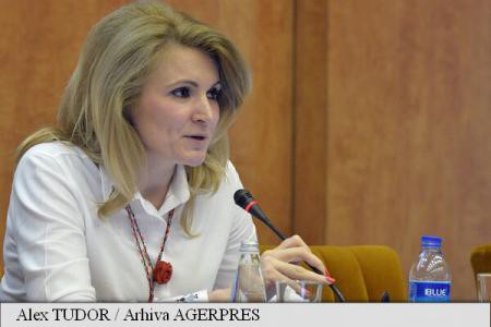 Scumpirea energiei și majorarea taxelor pe carburanți, cel mai ușor mod de a aduce bani la buget, de pe spinarea românilor