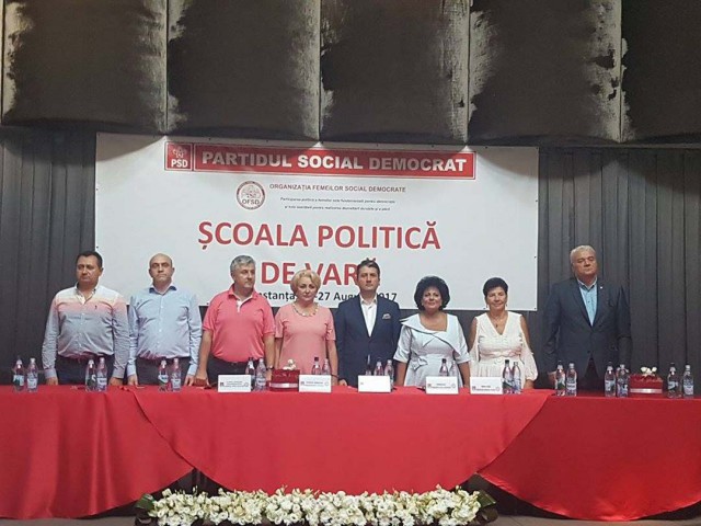Întâlnire de gradul 0 la Pavilionul Expozițional – Organizația Femeilor Social Democrate s-au adunat pentru Școala Politică de Vară