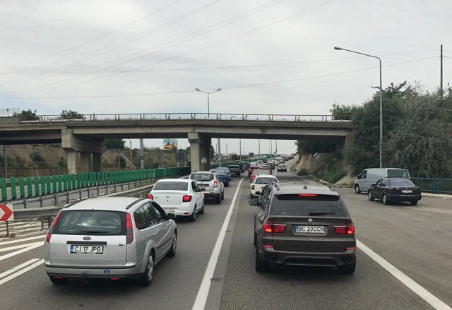 Traficul rutier a fost blocat pe A2 din cauza unor accidente