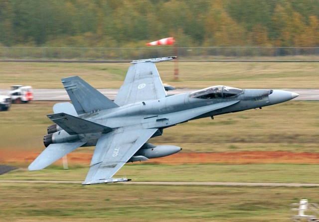 Patru avioane Hornet ale Forțelor Aeriene din Canada participă la misiuni la Mihail Kogălniceanu
