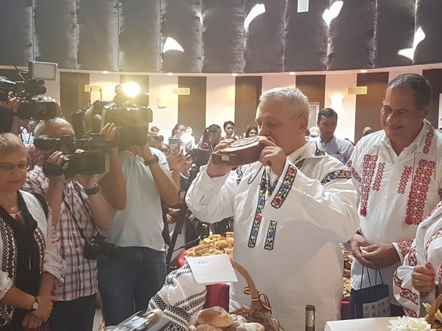 Ăia micii de la PSD, mesaj de 'susţinere totală şi sprijin necondiţionat' pentru Dragnea