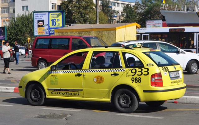 Lista staţiilor de TAXI cu „bube” din Constanţa. Primăria riscă să fie dată dată în judecată din cauza lor!