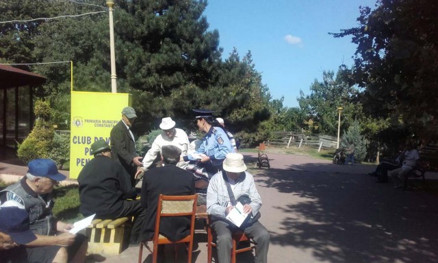 Poliţiştii constănţeni, de vorbă cu asociaţiile de locatari despre furturi!
