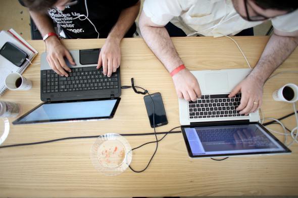 CEDO: Angajatorii nu vă pot monitoriza mailul personal