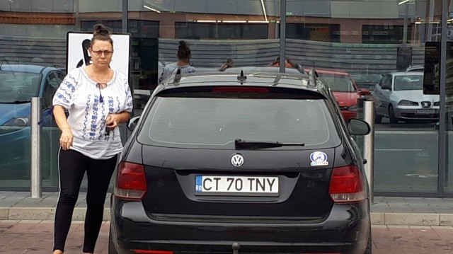 Şoferi din categoria cireadă au năvălit în parcarea de la Lidl!