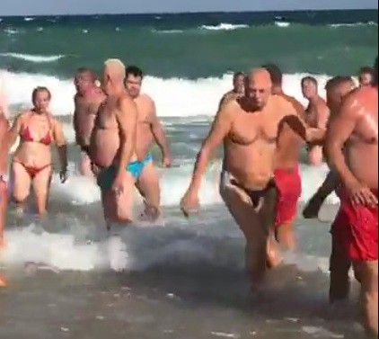 Copil la un pas de înec, în stațiunea Mamaia!