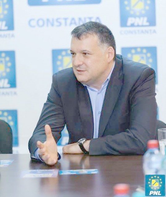 Deputatul Bogdan Huţucă: Palaz se transformă într-un „narcisist politic”