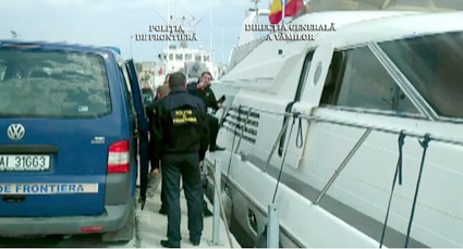 Anchetă: ţigări de contrabandă aduse cu o navă în Portul Mangalia! Video