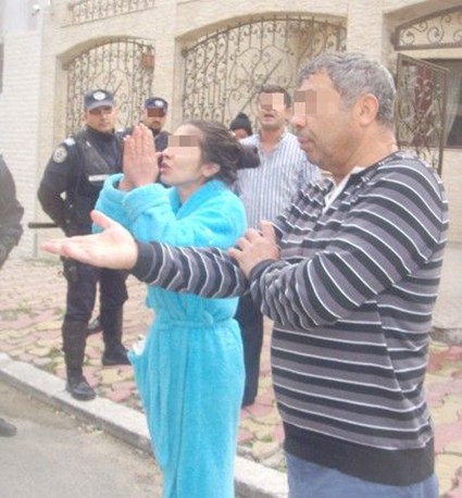 SCANDAL în Piaţa Chiliei: BĂTAIE cu strigături între femei şi capete sparte cu scrumiera!