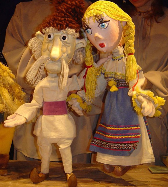 Micuții constănțeni, invitați la teatru de păpuși