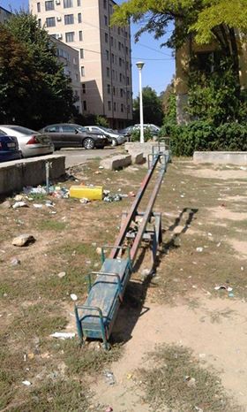 Loc de joacă pe strada Dionisie cel Mic: 