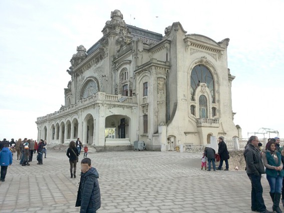 CONSTĂNŢENI, VĂ INTERESEAZĂ SOARTA CAZINOULUI? Iată ce chestionar lansează Făgădău!
