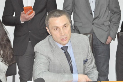 Nici o şedinţă fără scandal la Mangalia! Împrumutul solicitat de primar A DECLANŞAT NEBUNIA!