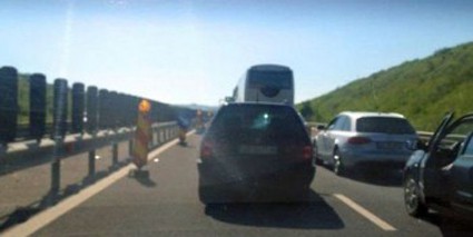 Trafic blocat mai multe ore pe Autostrada A2