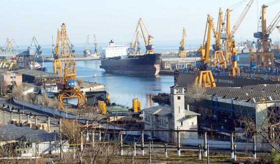 Consiliul Concurenţei pune în dezbatere angajamentele propuse de Administraţia Porturilor Maritime
