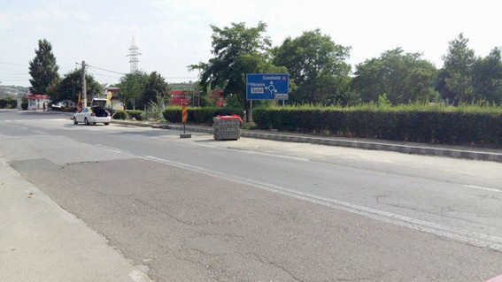 HAOS pe străzile din Cernavodă: după un an în care şi-a bătut joc, Telor subcontractează lucrările de asfaltare!