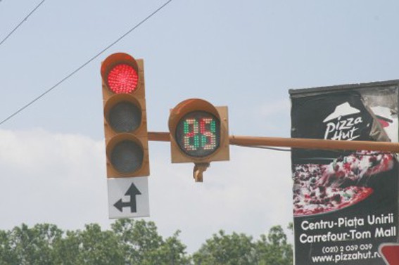 Toate semafoarele din municipiu trebuie SCHIMBATE. Iată care este planul Primăriei