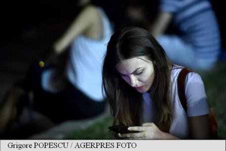 Prima vară fără tarife de roaming; europenii văd avantajele noilor norme