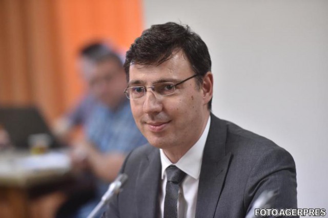 Ministrul Finanţelor: Taxa de solidaritate nu este o taxă suplimentară, exista şi până acum. Ea va intra în vigoare de la 1 ianuarie 2018