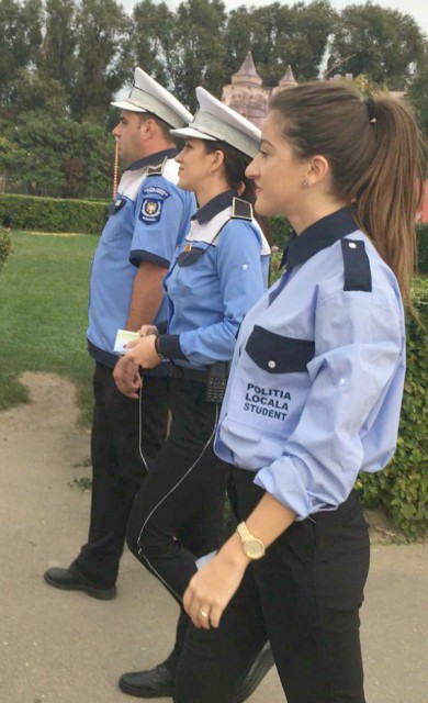 Mai multe posturi de polițiști locali, pe fluidizare rutieră, scoase la concurs de Primăria Constanța