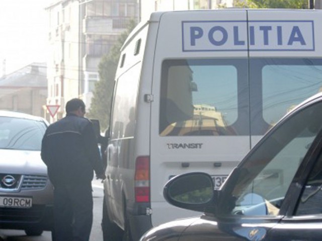Poliţiştii din Medgidia i-au prins pe cei doi minori care comiteau tâlhării în localitate