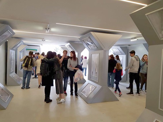 Expoziţie cu lucrările liceenilor de la Colegiul de Arte „Regina Maria” la Galeria „Virgil Coman”
