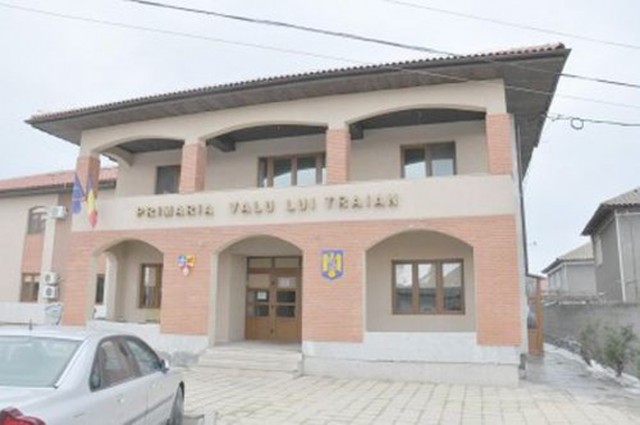 O firmă nou înfiinţată din Braşov, cu acţiuni la purtător, construieşte o grădiniţă în Valu lui Traian