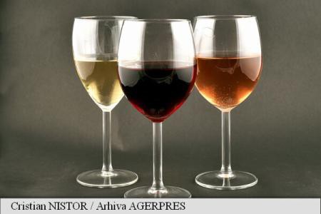Franța va avea în 2017 cea mai mică producție de vin din ultimii 60 de ani