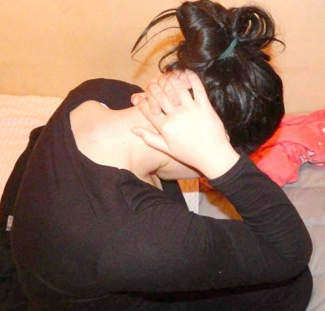 EXCLUSIV! Detalii ŞOCANTE povestite de tânăra VIOLATĂ: Ca să mă umilească, a urinat pe mine în baie
